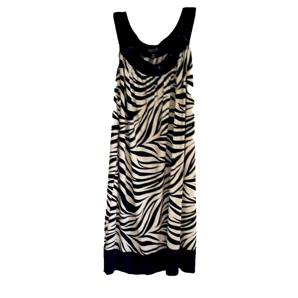 Enfocus Studio Black and White Halter Midi Sundress